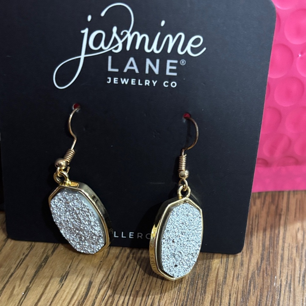 Jasmine Gold-Tone Ring and Silver Druzy Earrings Set - Picture 2 of 3